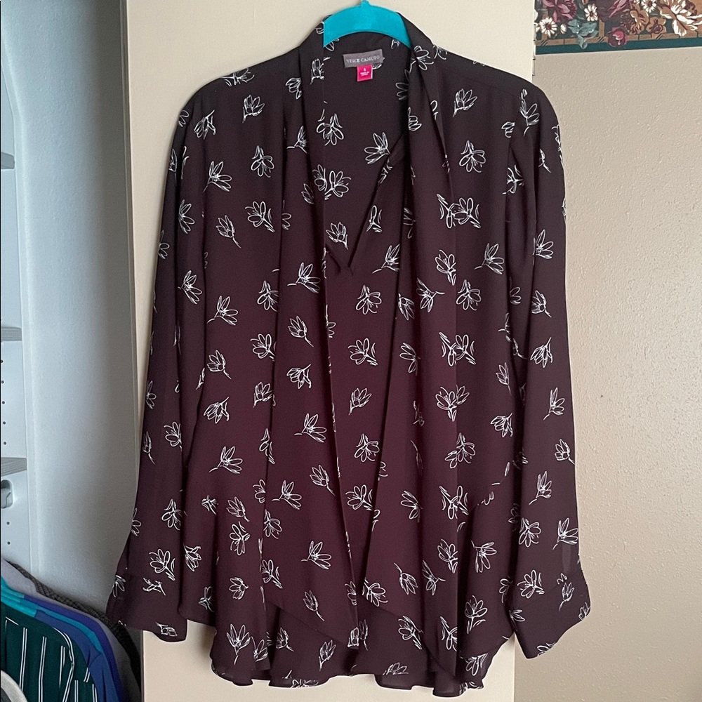 Vince Camuto Black Blouse with White Floral Print